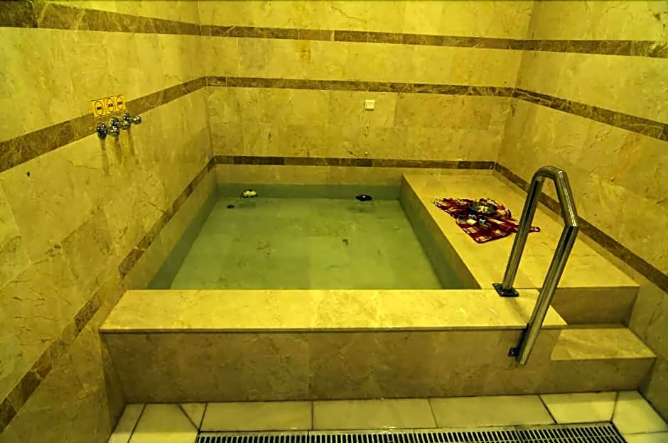 Budan Thermal Spa & Hotel