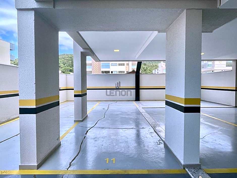 015 - Apartamento alto padrão próximo ao centro e à Praia de Bombas