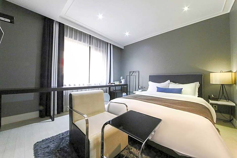 Daejeon Namoo Hotel