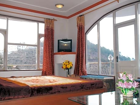 King Room with Mountain View
