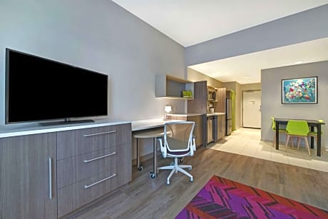 King Suite - Hearing Access/Non-Smoking