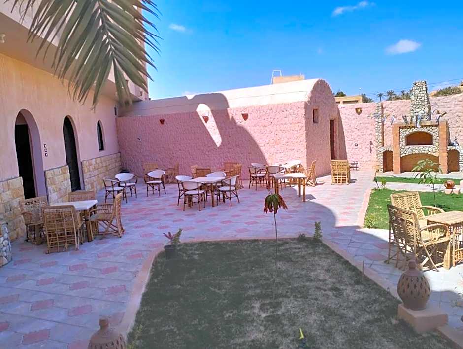 amzran hotel siwa