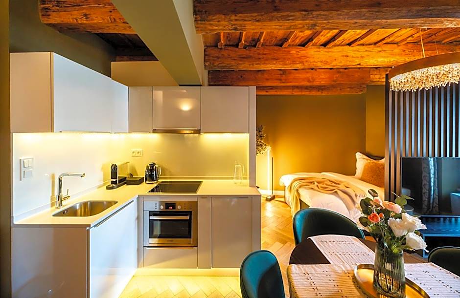 Old Royal Post Boutique Hotel & Premium Suites