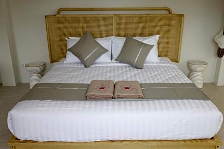 Deluxe Suite with Sea View