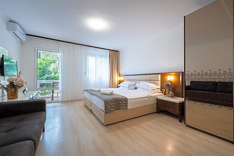 Hotel Adrović