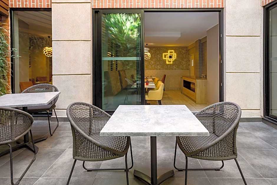 Radisson Serviced Apartments Antananarivo City Centre