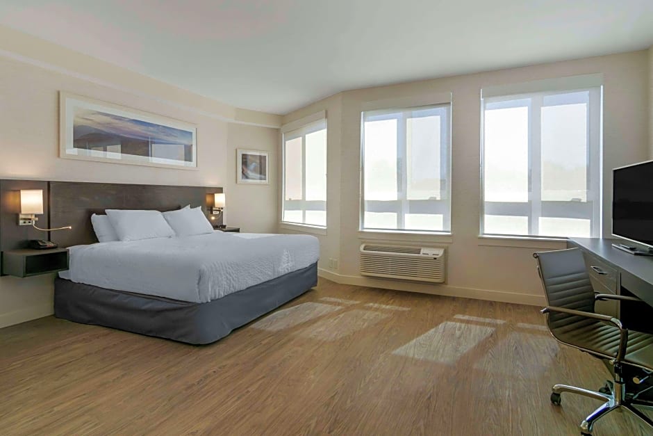 Photo 1 of 4 of Efficiency 1 King Bed