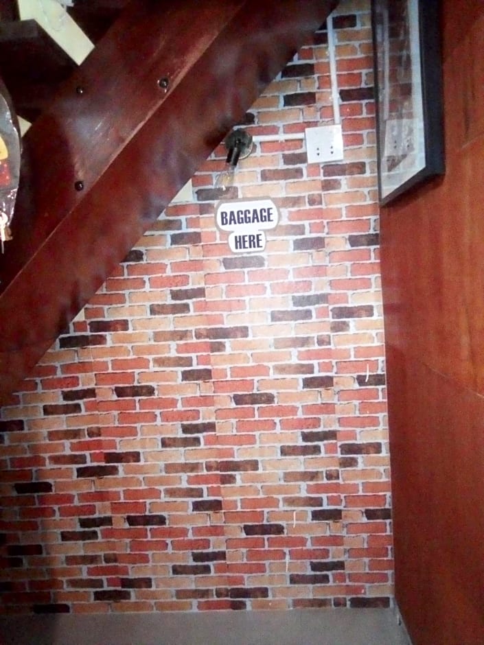 Ban Kru Ae mixed dorm