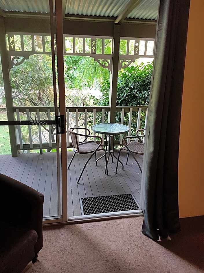 Adamsons Riverside Accommodation