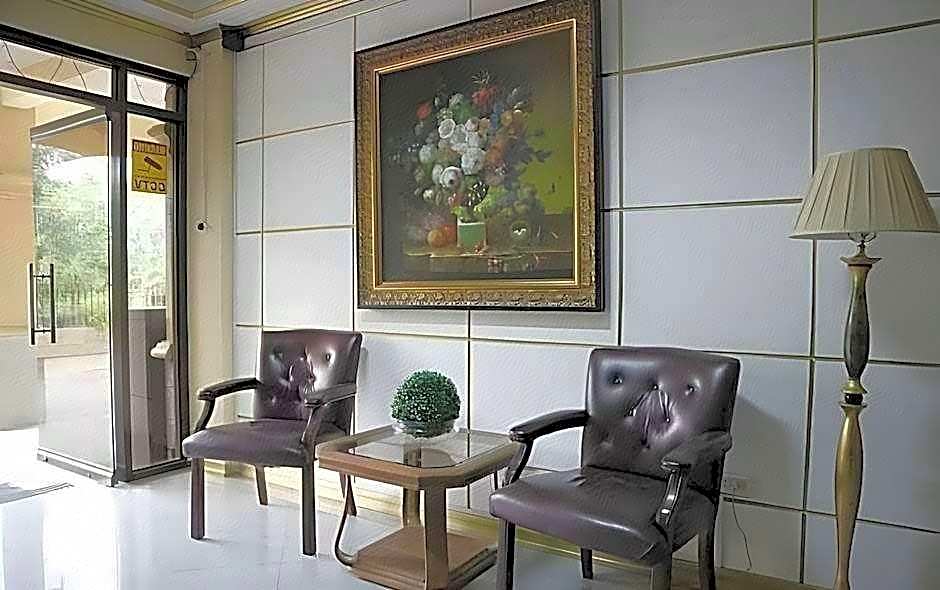 Spring Plaza Hotel