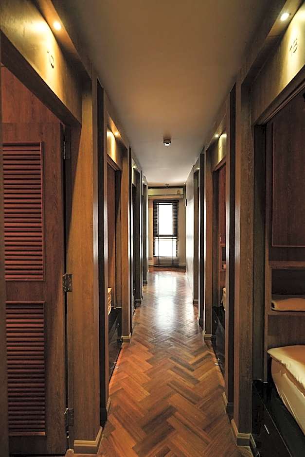 Standard, Windowless — 11 fotoğraftan 1. fotoğraf