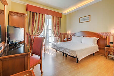 Deluxe Room with City View
