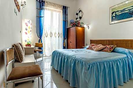 Double or Twin Room with Private Bathroom