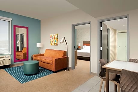 1King Hearing Accessible Suite Nonsmoking