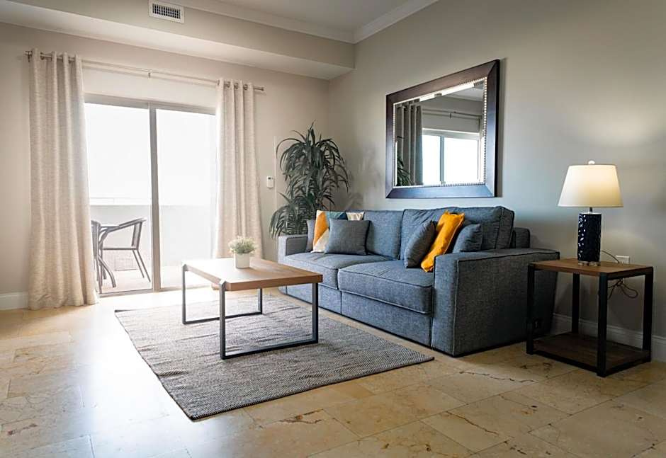 Nuvo Suites Hotel - Miami / Doral