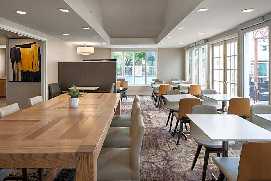 Residence Inn by Marriott Las Vegas Convention Center