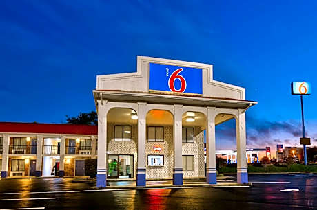 Motel 6-Cookeville, TN