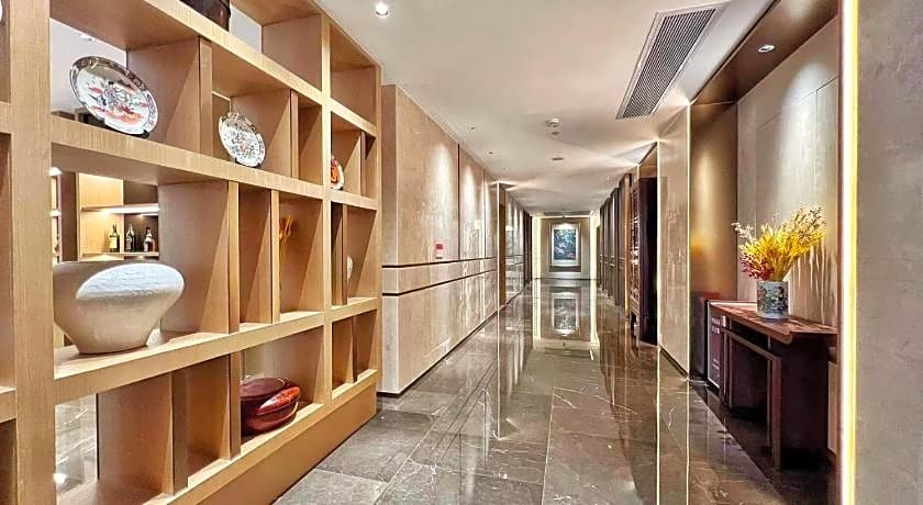 Landmark International Hotel