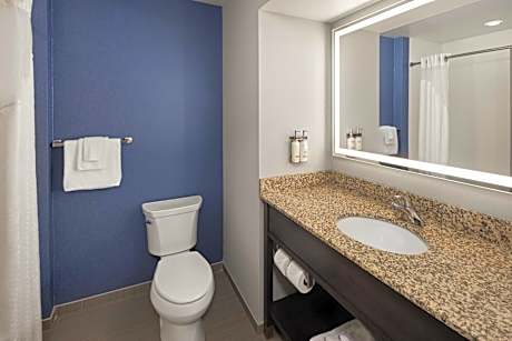 Queen Room with Two Queen Beds - Disability Access