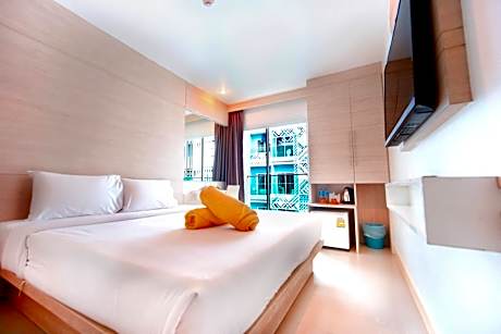 Deluxe Double or Twin Room with Balcony