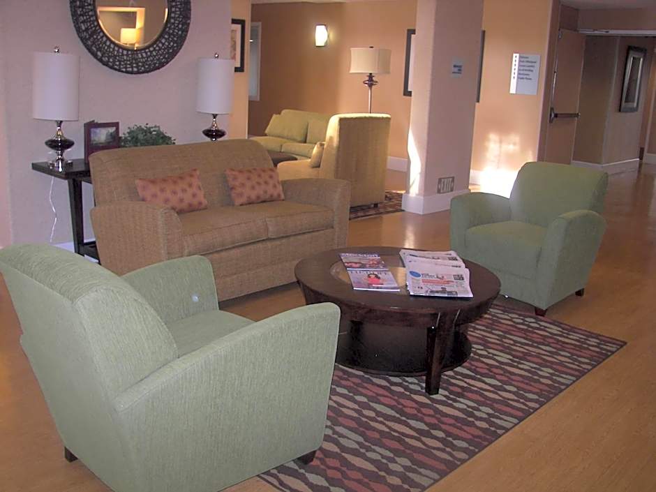 Holiday Inn Express Stockton Southeast By IHG