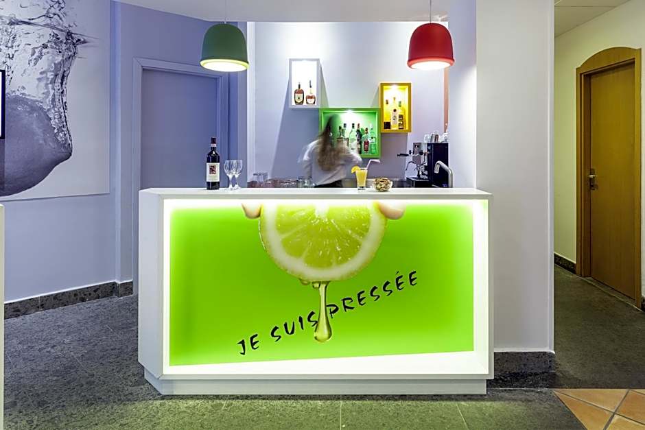Ibis Styles Napoli Garibaldi
