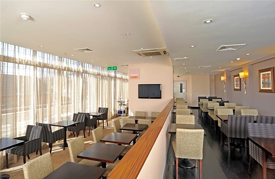 Holiday Inn Express Crewe