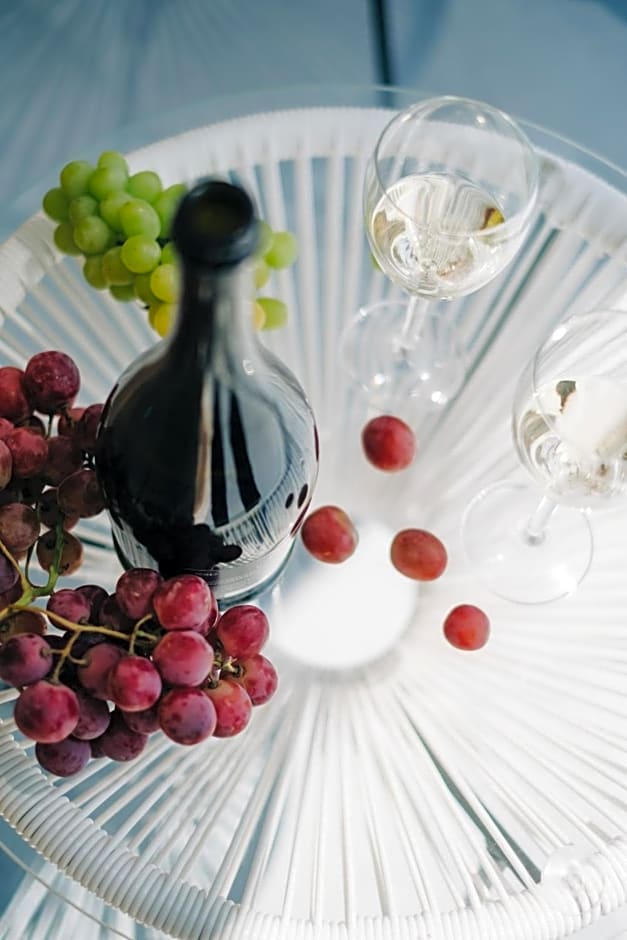 Mesanto Luxury Suites