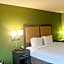 Studio 6 Chantilly VA Washington Dulles Airport
