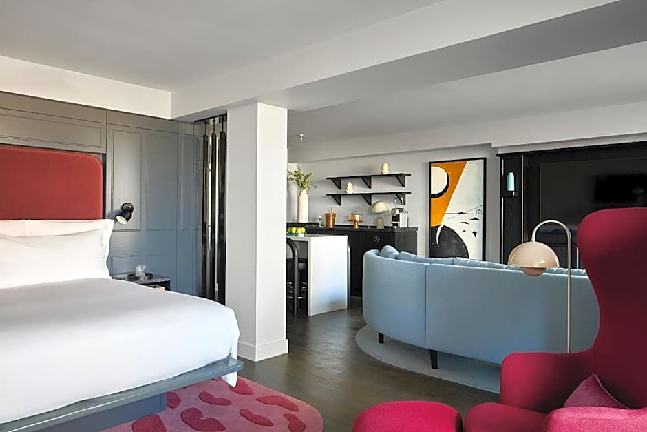 Sea Containers London
