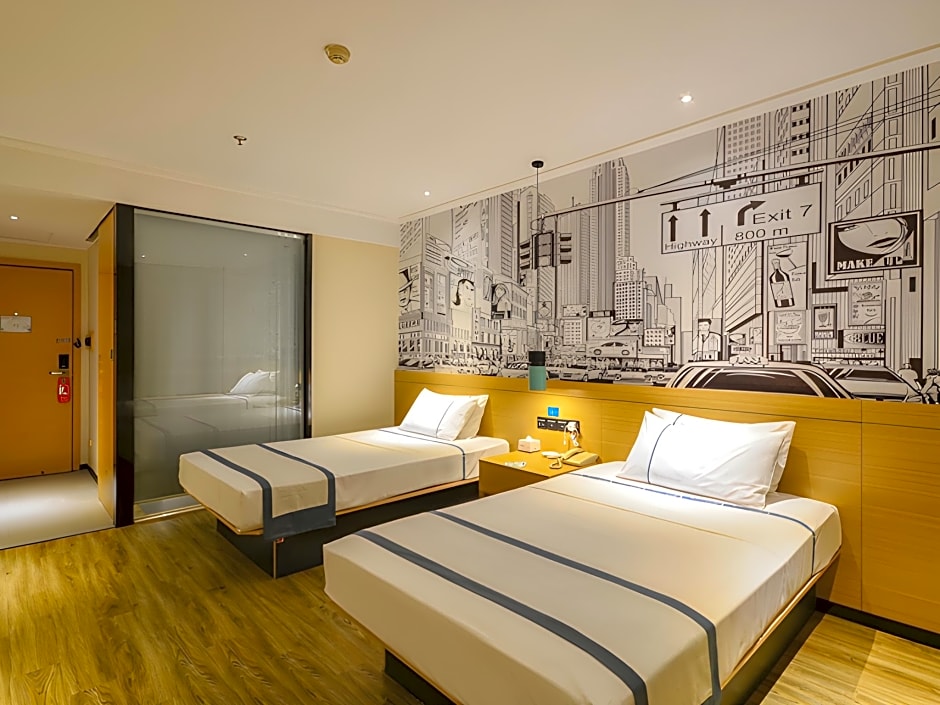City Comfort Inn Wuhan Hanyang Street Caidian Square Metro Station