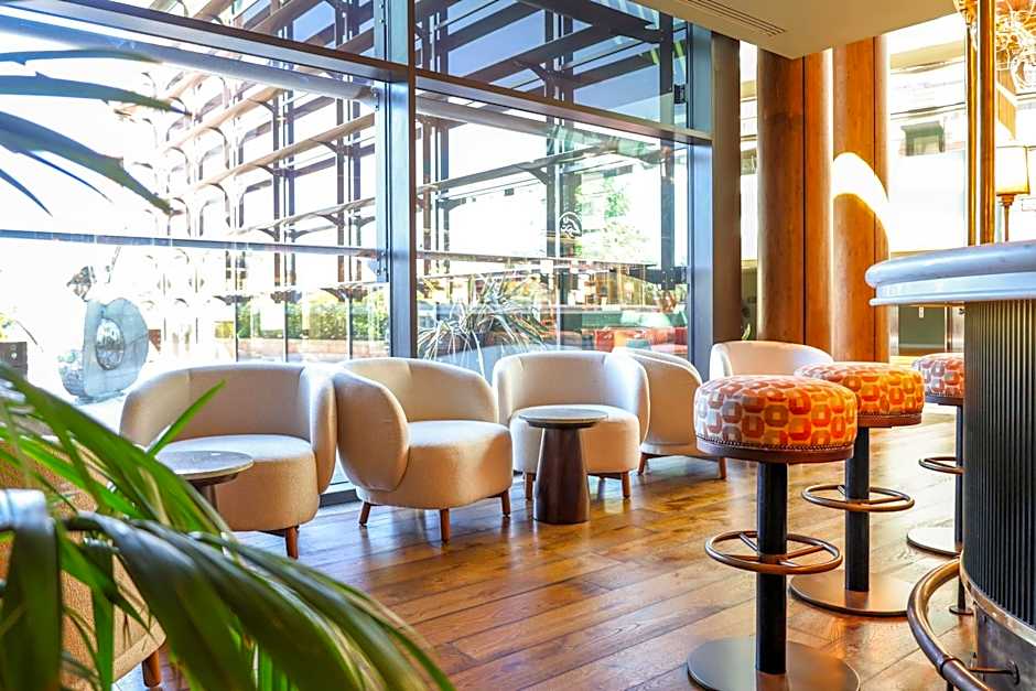 The Orchard Hotel & Restaurant