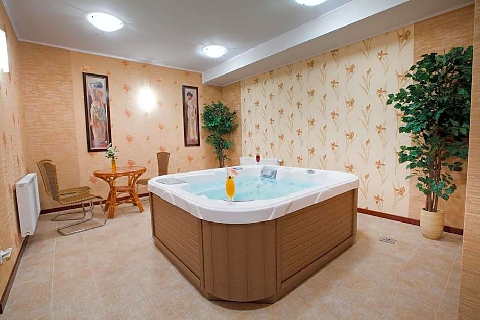 Hotel - Dworek Tryumf