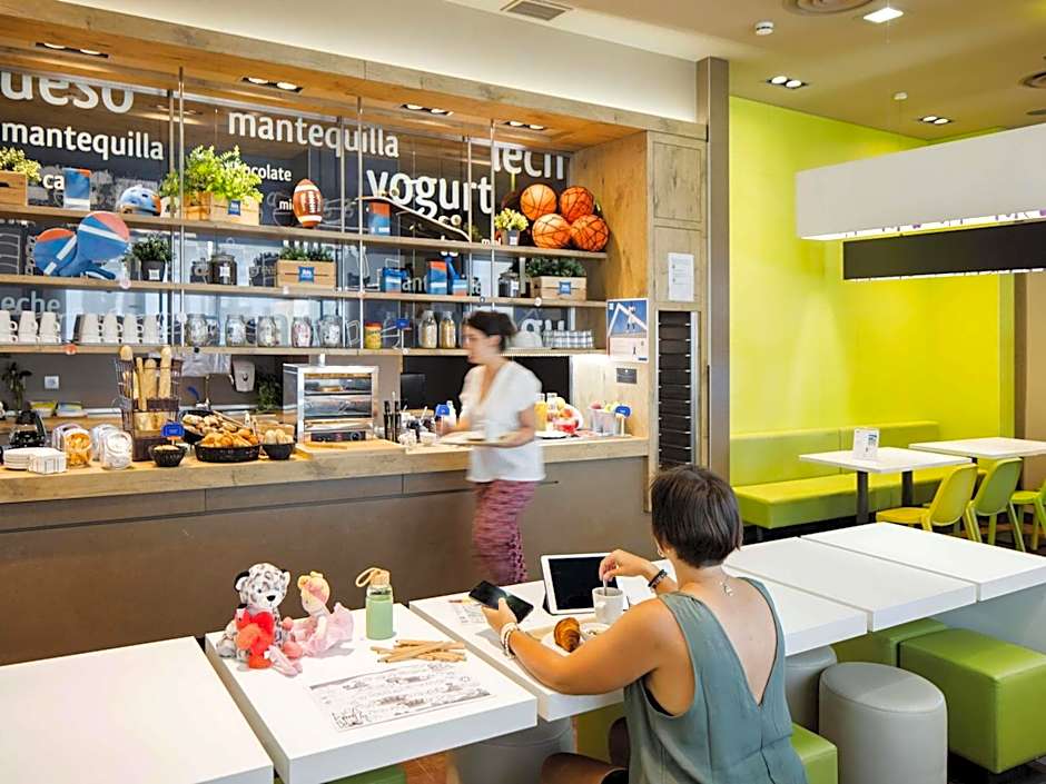 Ibis Budget Sevilla Aeropuerto