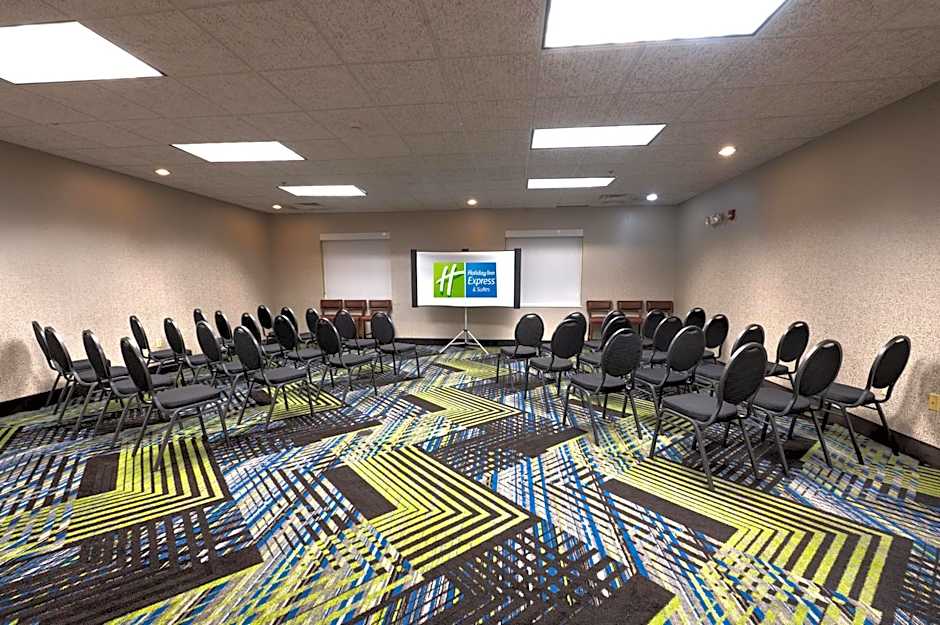 Holiday Inn Express Hotel & Suites Goshen By IHG