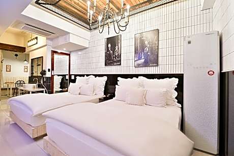 Premium Suite B