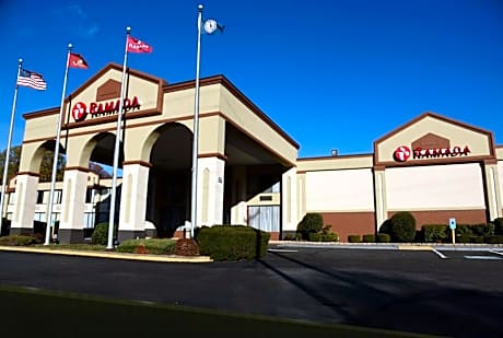 Ramada by Wyndham Triangle/Quantico