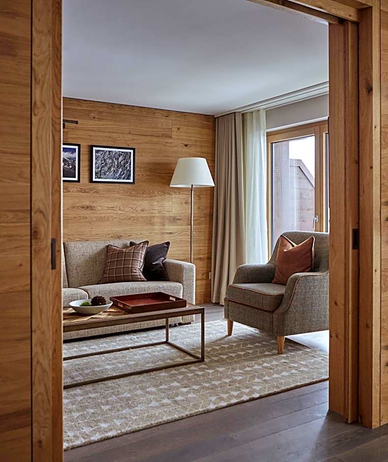 Photo 1 of 5 of Signature Suite
