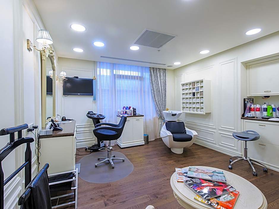 Fairmont Grand Hotel Kyiv