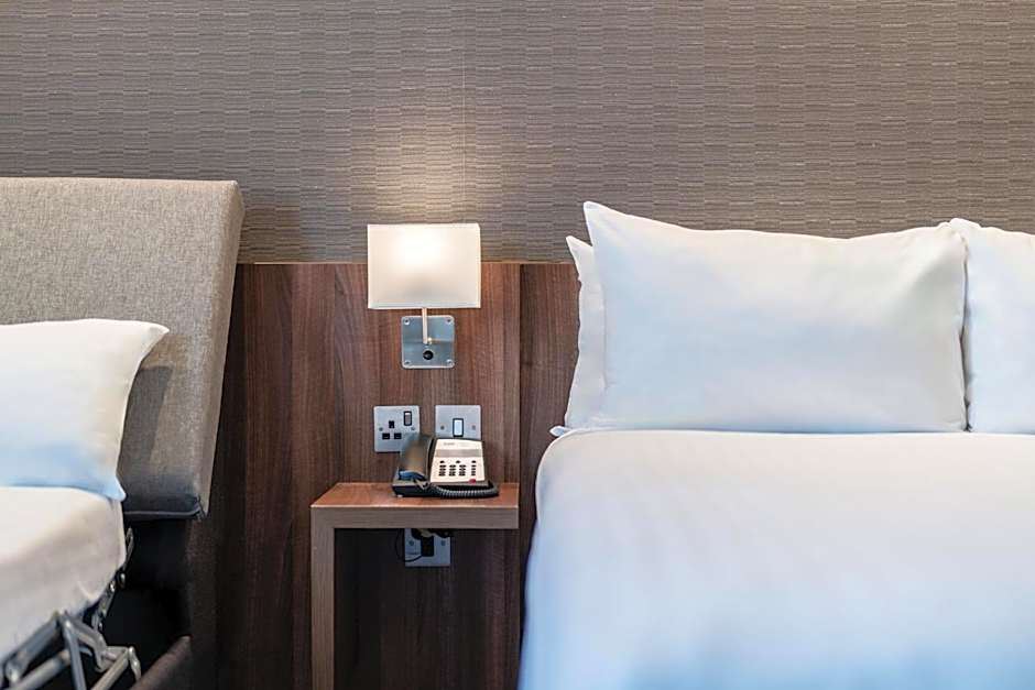 Holiday Inn Express Aberdeen Airport By IHG