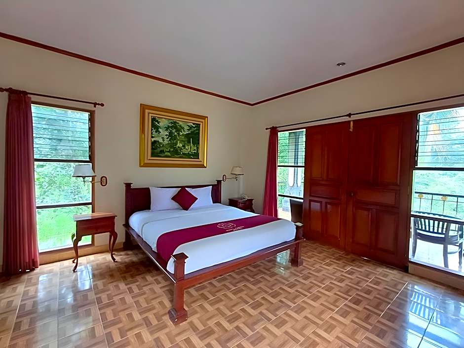 Puri Saron Hotel Madangan - Gianyar