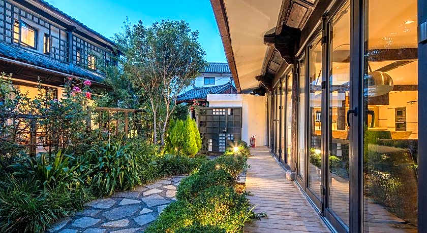 The Bivou Lijiang Hotel