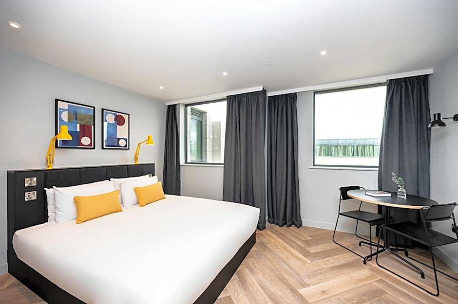 Staycity Aparthotels Tivoli