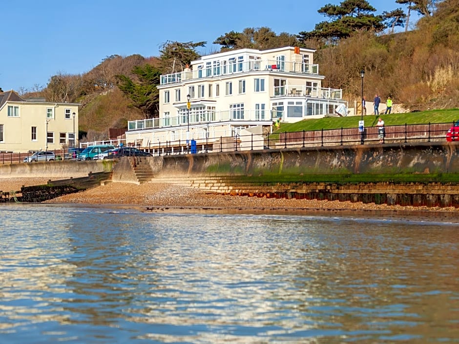 Beachside Apartment On The Beach
