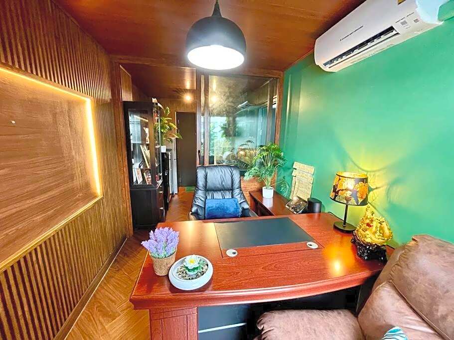 Private luxury flat at Sukhumvit Rd Subway