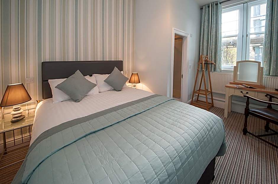 The Royal Hotel and Bar