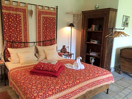 Single Room with Garden View