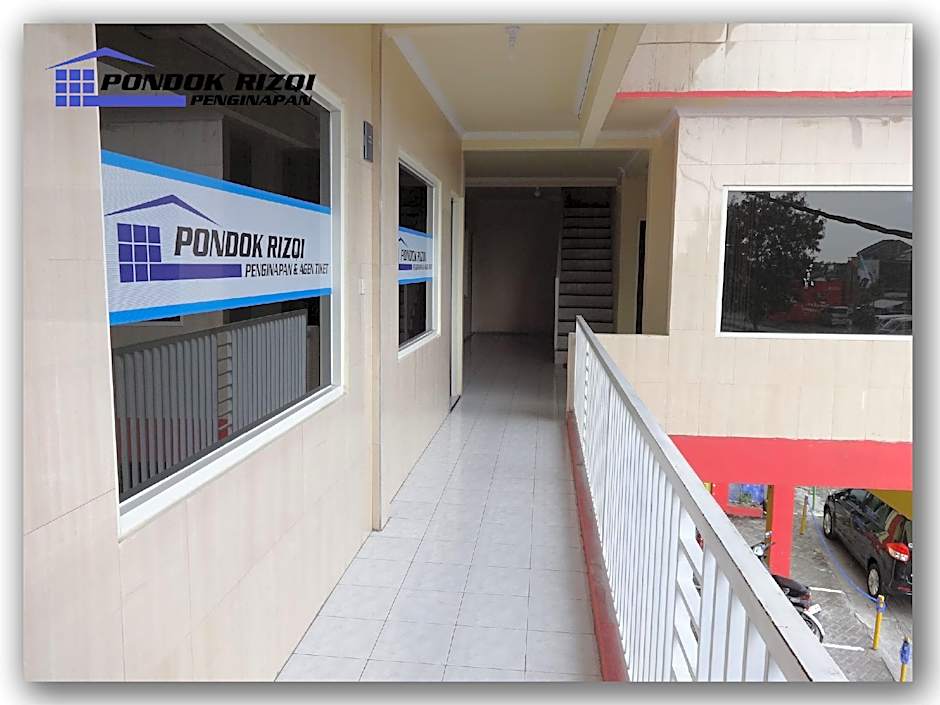 Penginapan Pondok Rizqi Syariah