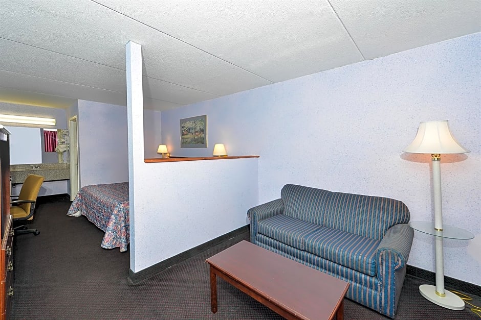 Americas Best Value Inn & Suites-Knoxville North