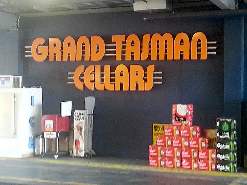 Grand Tasman Hotel
